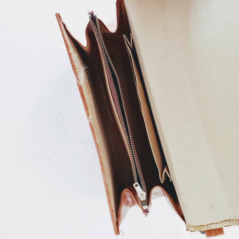 Vintage | Painted Scene Leather Bag - Picture 13 of 15